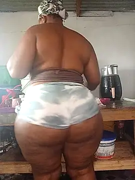 curvyloneah75 live sex cam