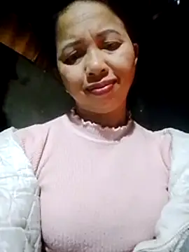 TRIEUTRIEU20's cam snapshot