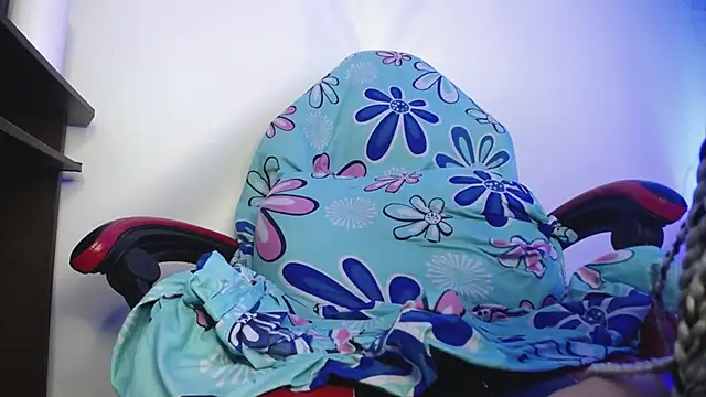 luly_pink's cam snapshot