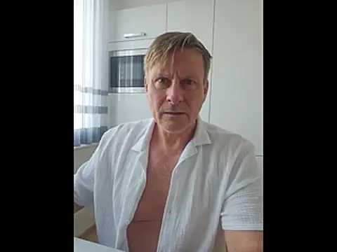 johnnym1 live sex cam