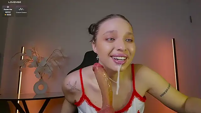 violla_sinzz's cam snapshot