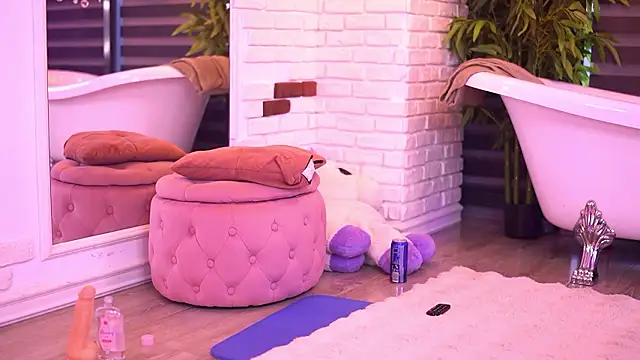 ItsIvyLicious's cam snapshot