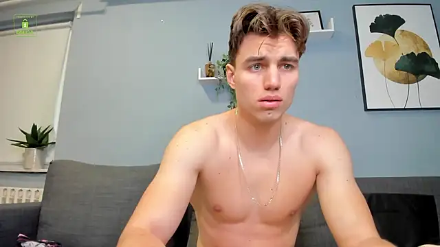 Kyle_Baker live sex cam
