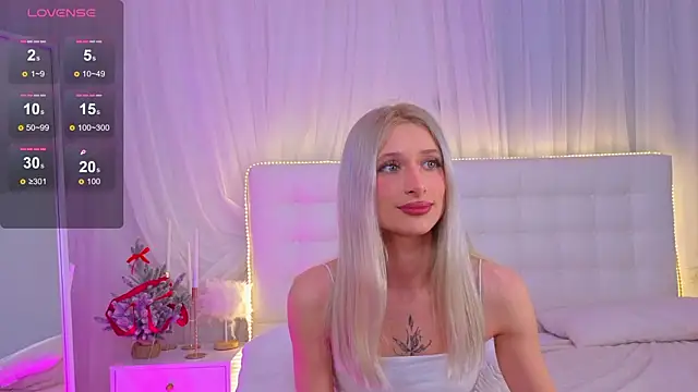 Monica_Leen's cam snapshot