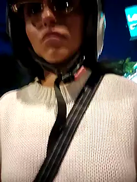 Izabella_Bella live sex cam