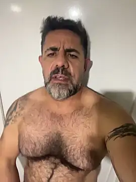 wolfbucker live sex cam