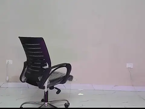 Saanvi_01's cam snapshot