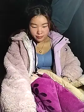 lylylove live sex cam