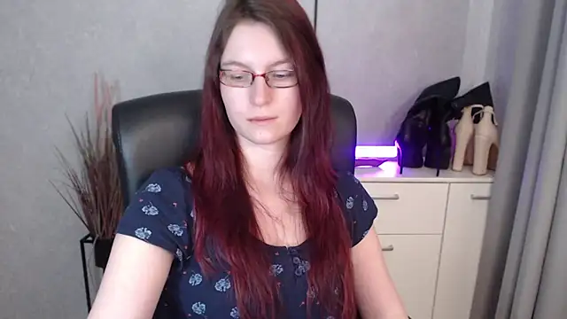 emmaxDelight's cam snapshot