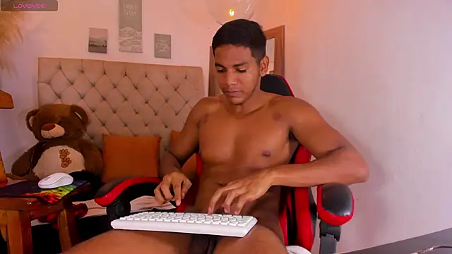 noah_sthone live sex cam