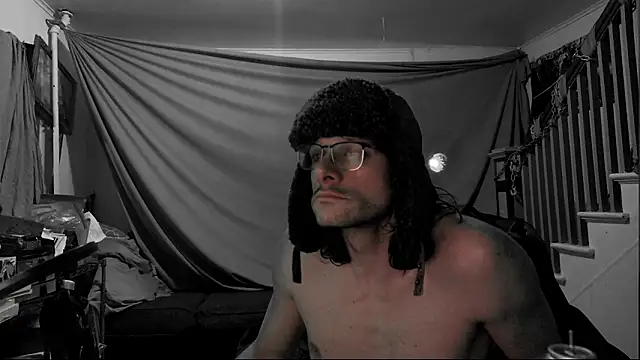 MasterDaddyCool's cam snapshot