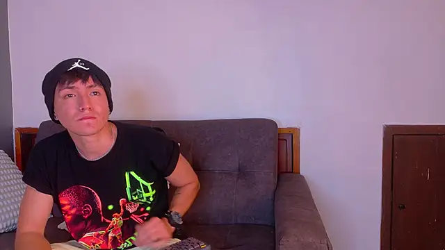 Carter_Noah_'s cam snapshot