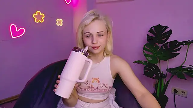 ElenaMonroe live sex cam