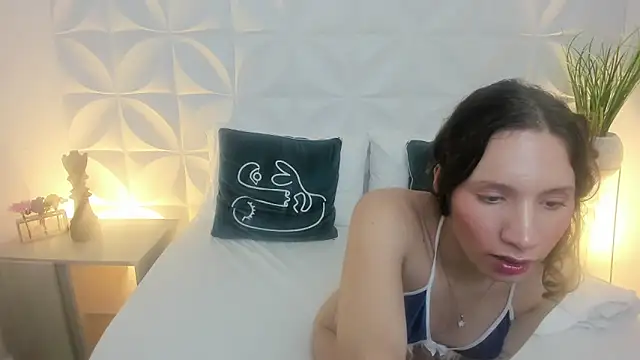 valeryn__rosse's cam snapshot