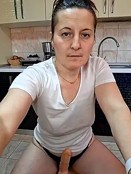 Sweet-milf- live sex cam
