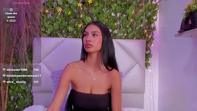 Anniie__Evans live sex cam