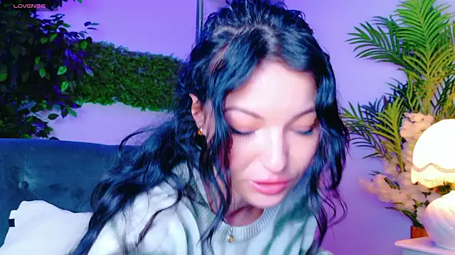 CutenessGirl live sex cam