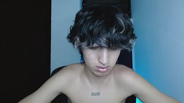 littlextreme live sex cam