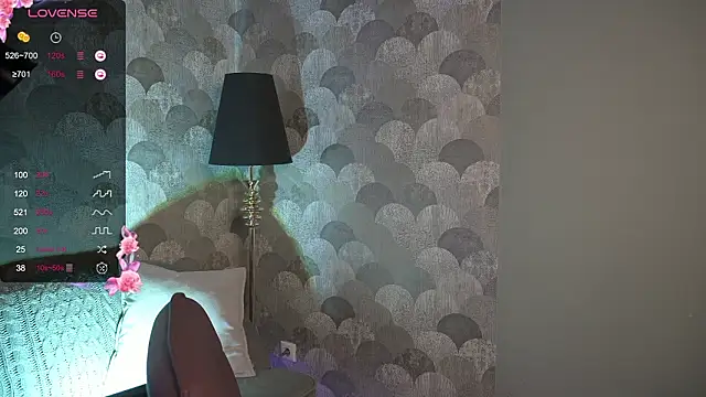 UmaTruewoman live sex cam