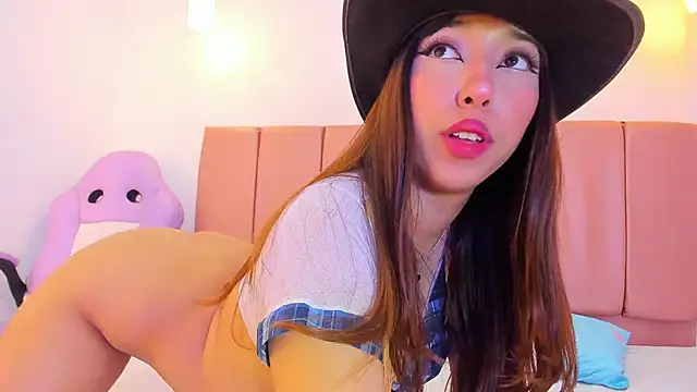 emily__walker's cam snapshot