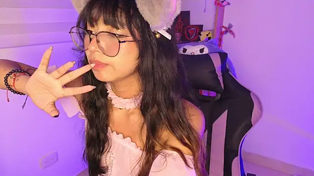 Yommi_Winx's cam snapshot