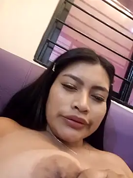 LunaaRosse live sex cam