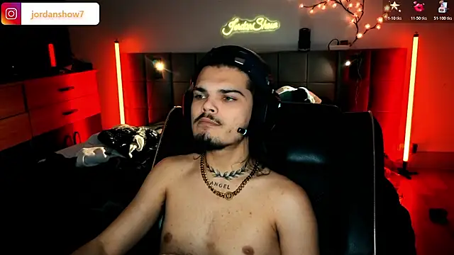 JordanShow live sex cam