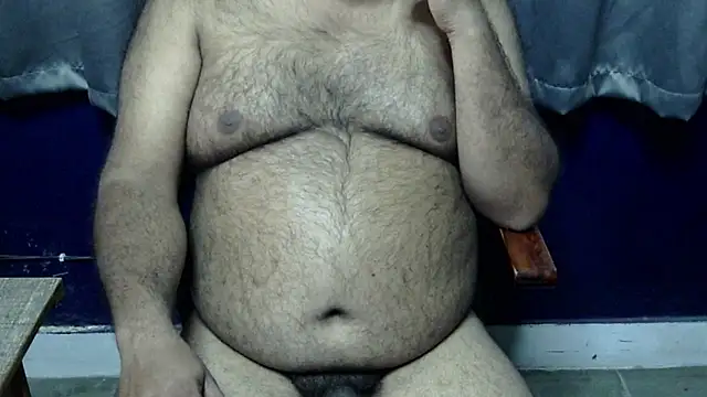 hairysubcub_70's cam snapshot