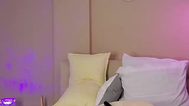 Emily_Sheen's cam snapshot