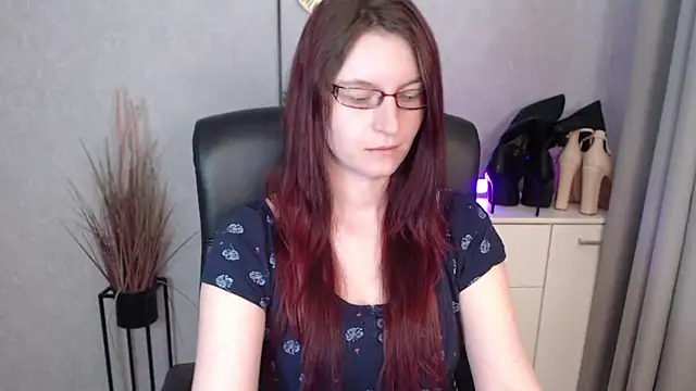 emmaxDelight's cam snapshot