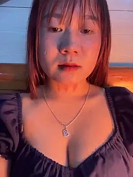 Liness101 live sex cam