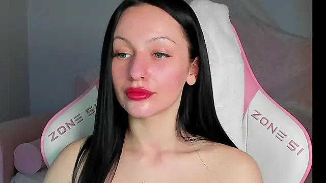 NaomiBlakes live sex cam