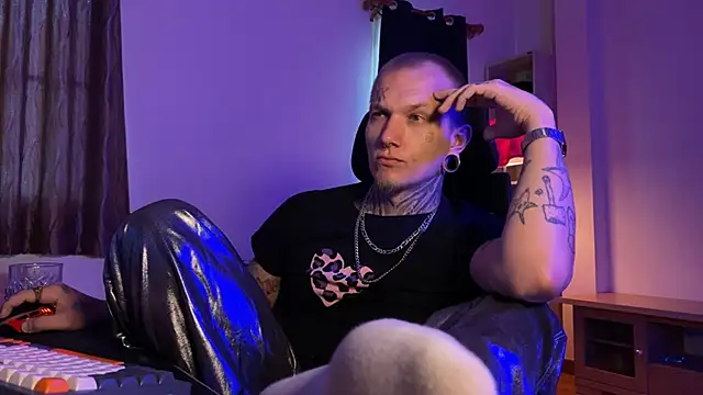 paulvelvet live sex cam