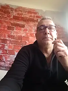 Soloyan live sex cam