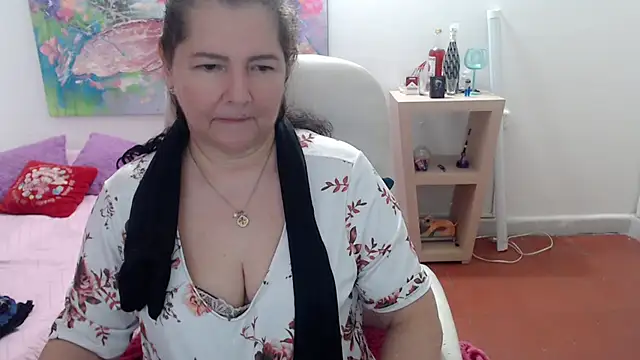 leonela_69's cam snapshot