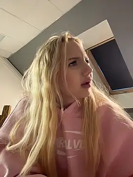 Sky_Cutie's cam snapshot