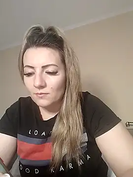 Sweetredvelvet's cam snapshot