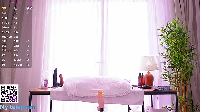 LynBardon's cam snapshot