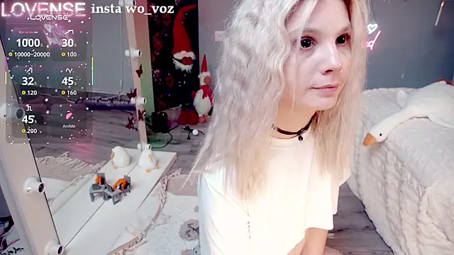 Careful_i_bite's cam snapshot