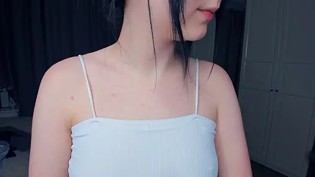 RoxanneComisky's cam snapshot