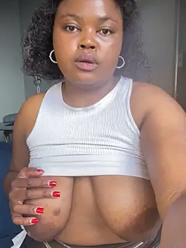 Curveysinaa's cam snapshot