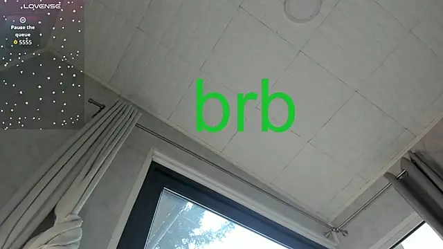 Ella_Vee's cam snapshot