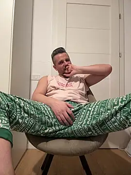 InsaneMattt's cam snapshot