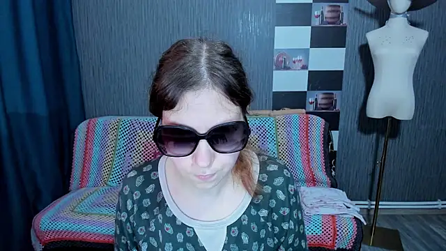 pa1e_pr1ncess's cam snapshot