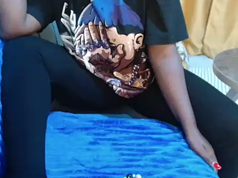 leslysexygirl's cam snapshot