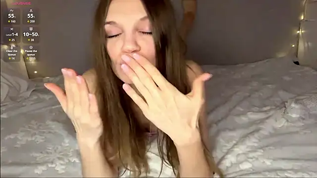 OdaMinty live sex cam