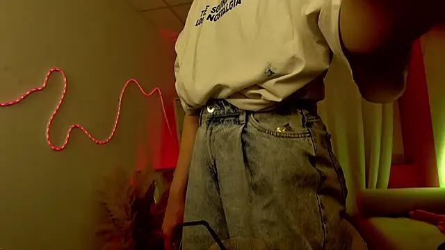 Olivia_Turneer's cam snapshot