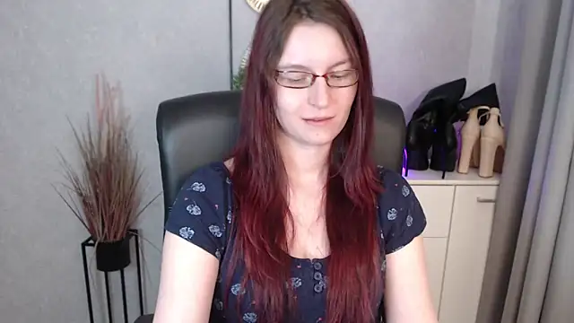 emmaxDelight's cam snapshot