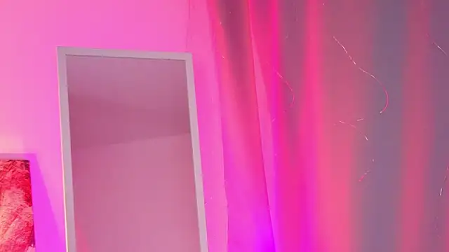 Leyla_crsh's cam snapshot