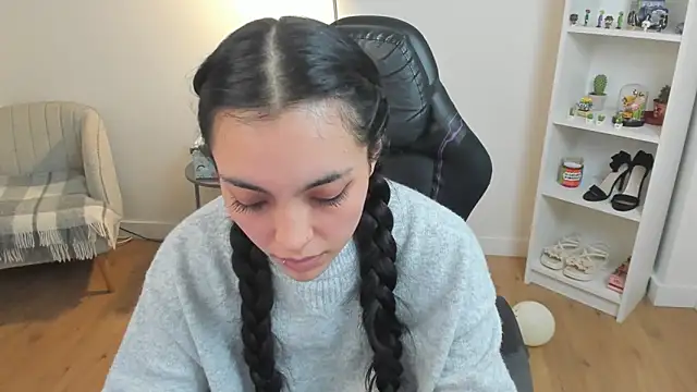 _BellaEvans_'s cam snapshot